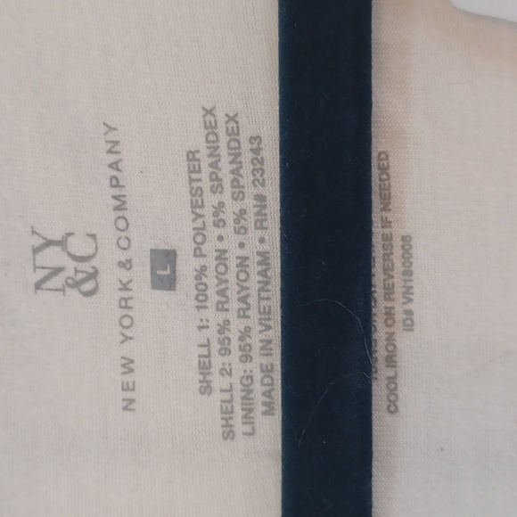 NY&Co White sleeveless chiffon dress blouse, size L - Picture 2 of 4